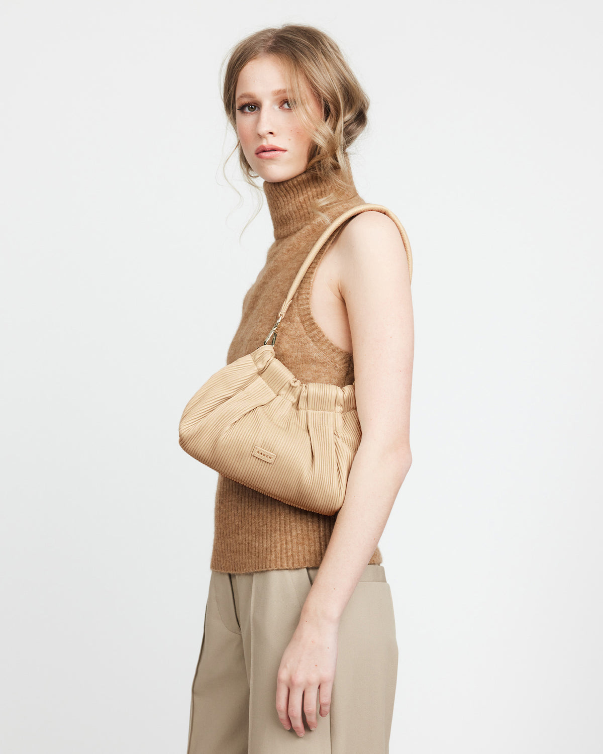 Alexis Shoulder Bag Biscotti Pleat